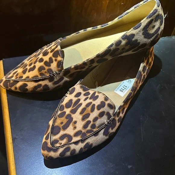 Leopard Print Women's Loafers size 11 - Picture 7 of 7
